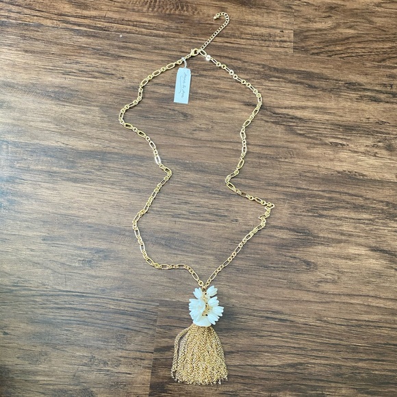 Beautiful necklace - Picture 1 of 8